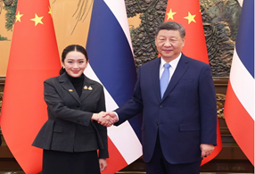El presidente Xi Jinping se reúne con el primer ministro tailandés Paetongtarn Shinawatra